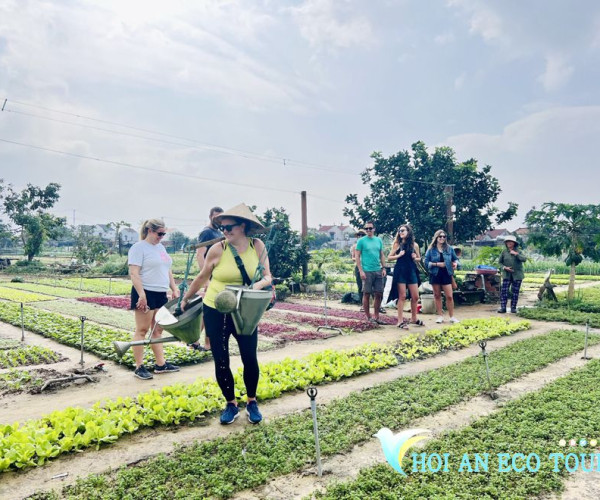 Tra Que Vegetable Village Hoi An Tour