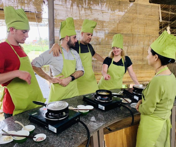 Tra Que Village Cooking Class 1 Day Tours