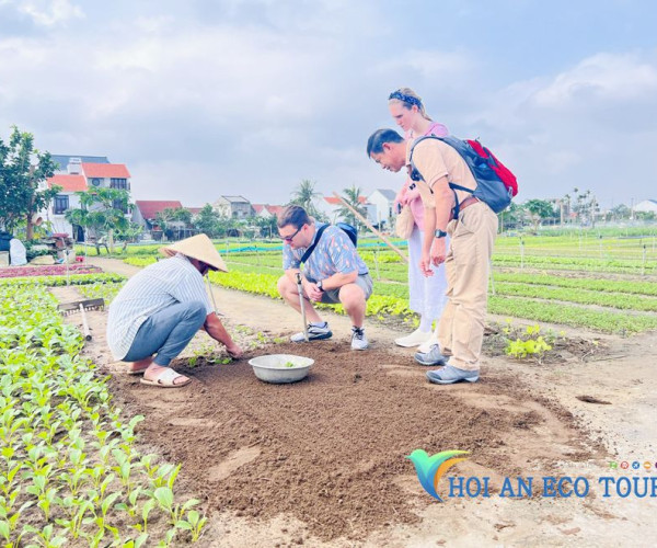 Tra Que Vegetable Village Hoi An Tour