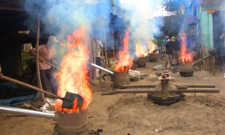 Exploring Phuoc Kieu Village Bronze Casting Process Making