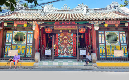 A Glimpse into History: Exploring Quan Cong Temple in Hoi An