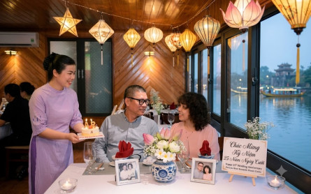 Romantic Dragon Boat Dinner on the Perfume River, Hue Unforgettable Dining Experience