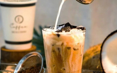 Hue Coffee Workshop: Top 4 Unique Experiences – Salt Coffee, Roasting, and Farm Class Tours