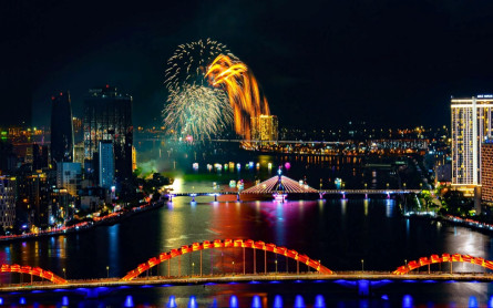 Da Nang Fireworks 2026: Best Da Nang Cruise & Yacht Tickets