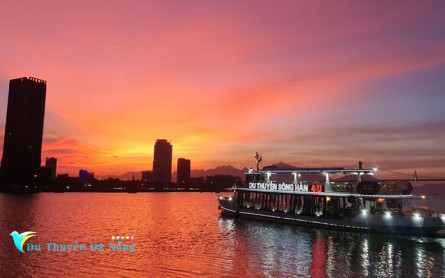 Da Nang Yacht Cruise – Explore the beauty and have an amazing experience on the Han River