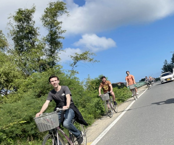 Hoi An Bike Tour To Traditional Village – Cycling Daily Group Tour